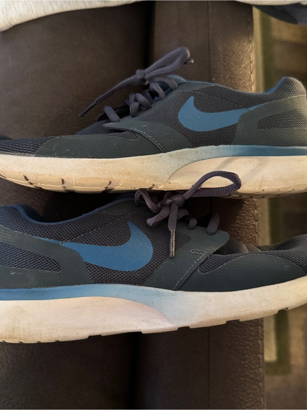 Nike Navy and Blue Athletic Sneakers